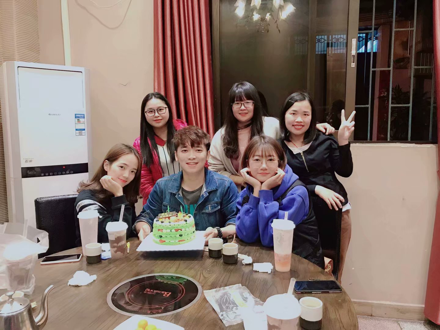 員工生日聚餐